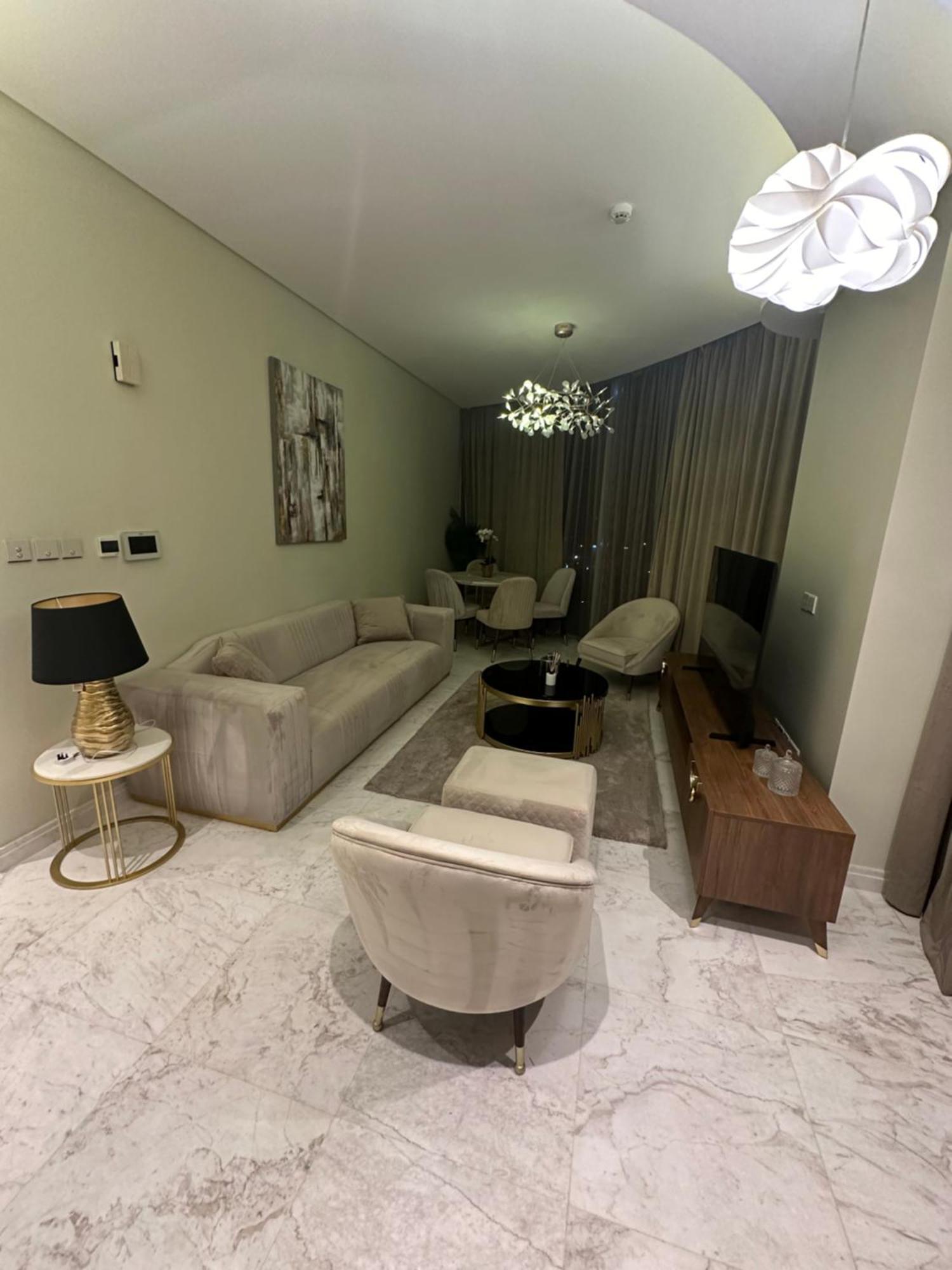 Flat One Bedroom Next To Four Sessions